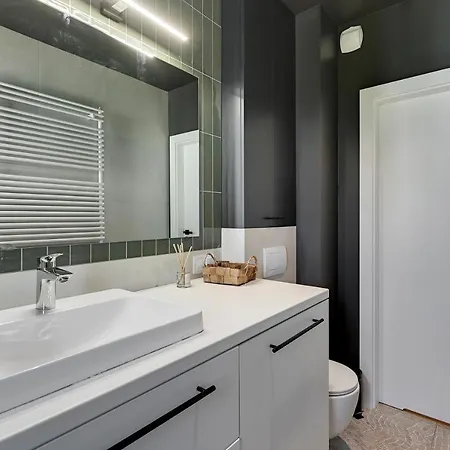 Luxury Aura 40 - 4 By Grand *